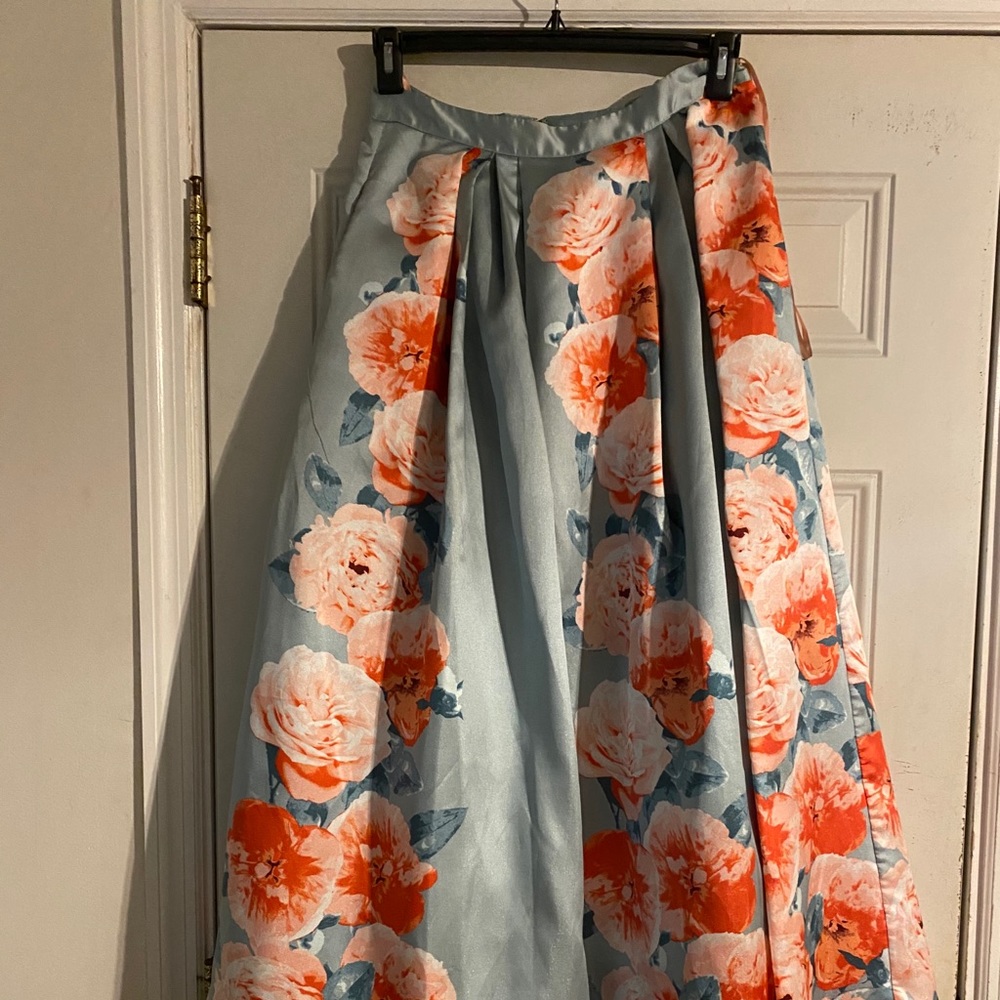 Long skirt